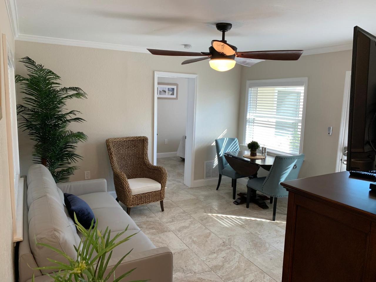 Twin Palms At Siesta Hotel Siesta Key Exterior photo