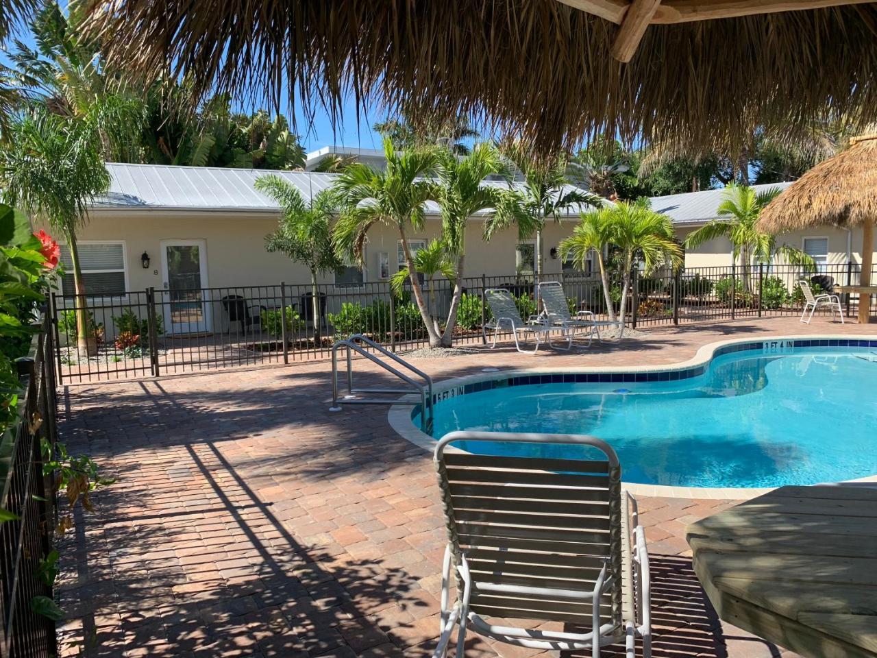 Twin Palms At Siesta Hotel Siesta Key Exterior photo
